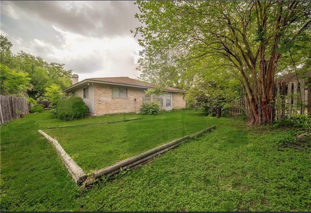 4305 Lavaca River Ct Property Photo 24