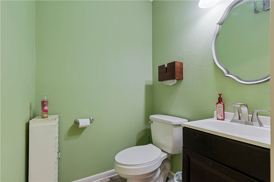 10308 Leopard St Property Photo 15