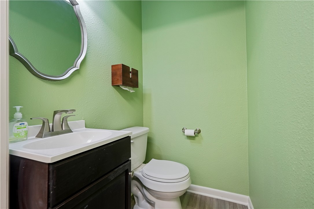 10308 Leopard St Property Photo 16