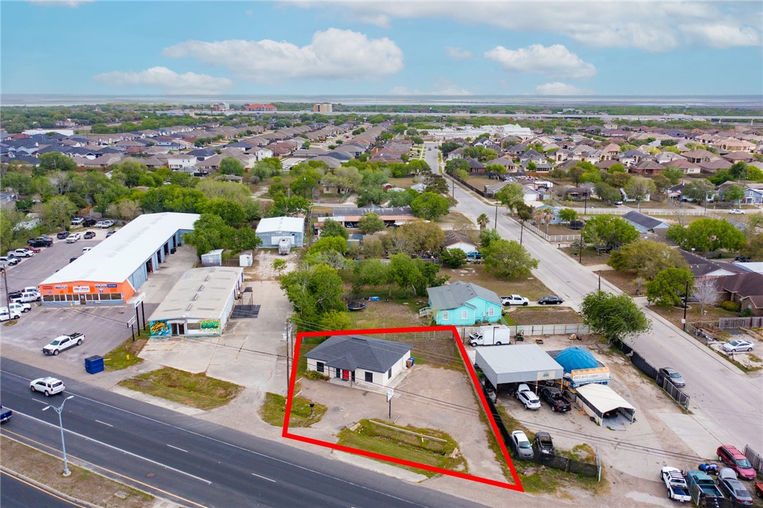 10308 Leopard St Property Photo 17