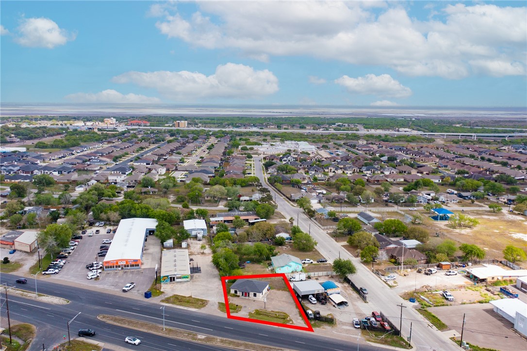 10308 Leopard St Property Photo 18