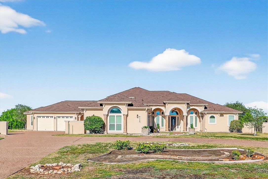 6114 Jakes Wake Property Photo