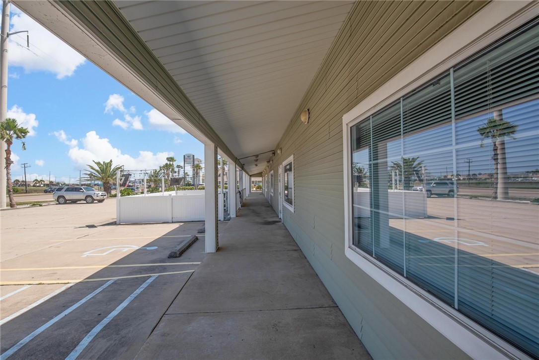 15201 S Padre Island Dr Property Photo 18