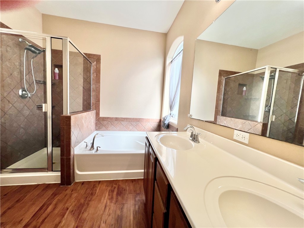 1135 Imperial St Property Photo 18