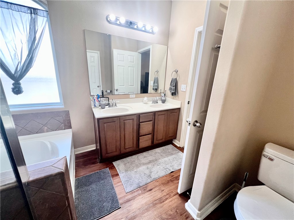 1135 Imperial St Property Photo 20