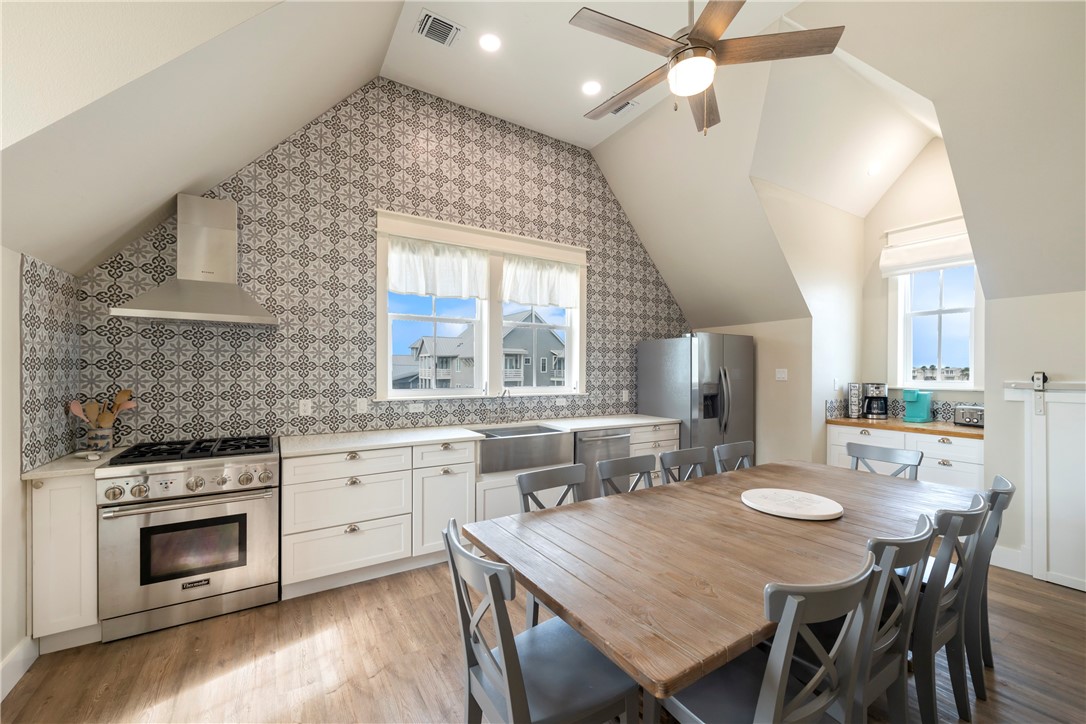 104 Sea Rocket Lane Property Photo 34