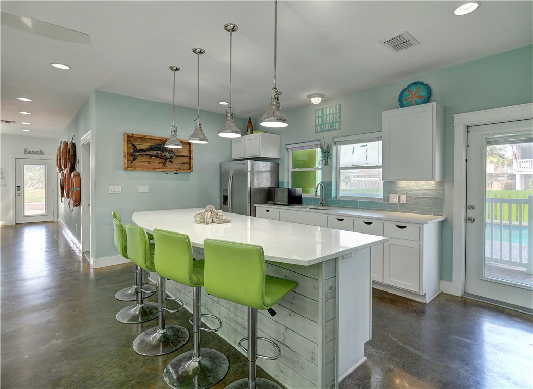 603 Sea Breeze Lane Property Photo 17