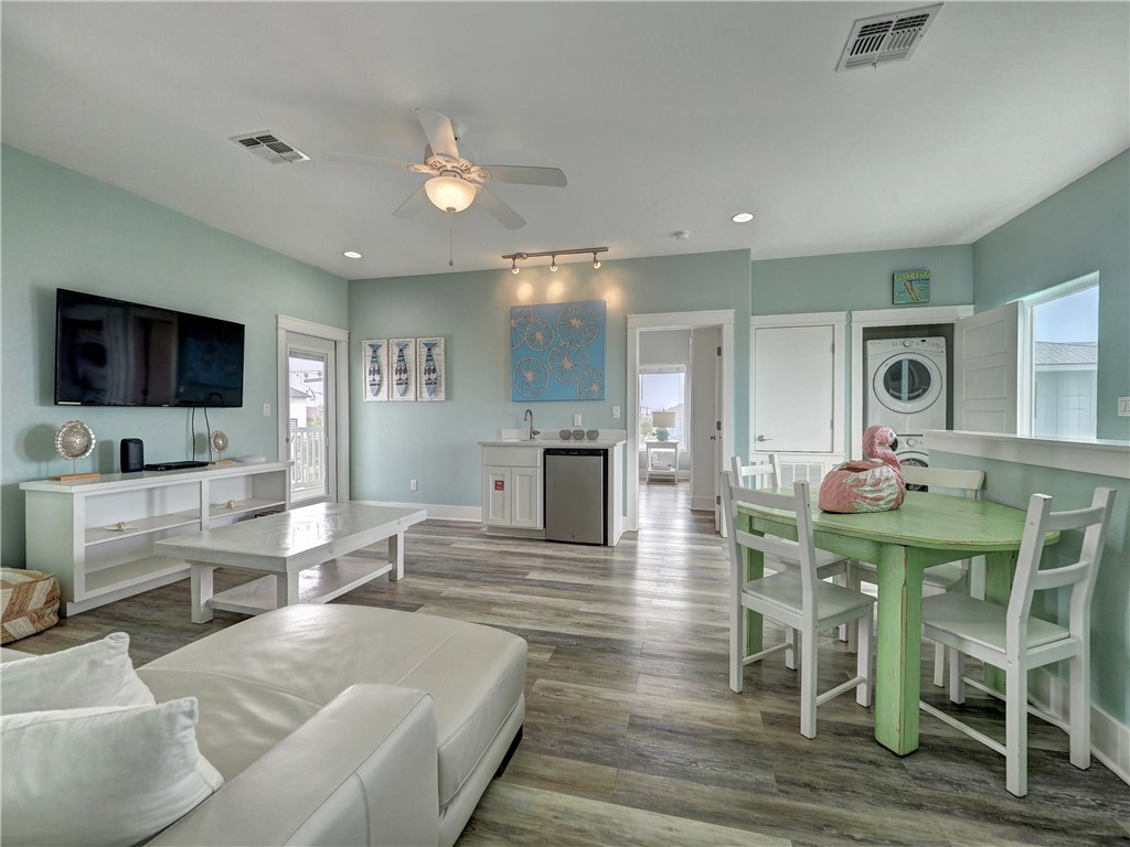 603 Sea Breeze Lane Property Photo 25