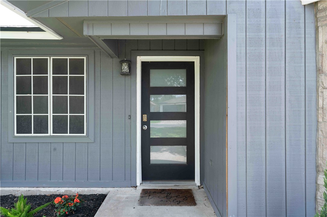 474631 Property Photo 3