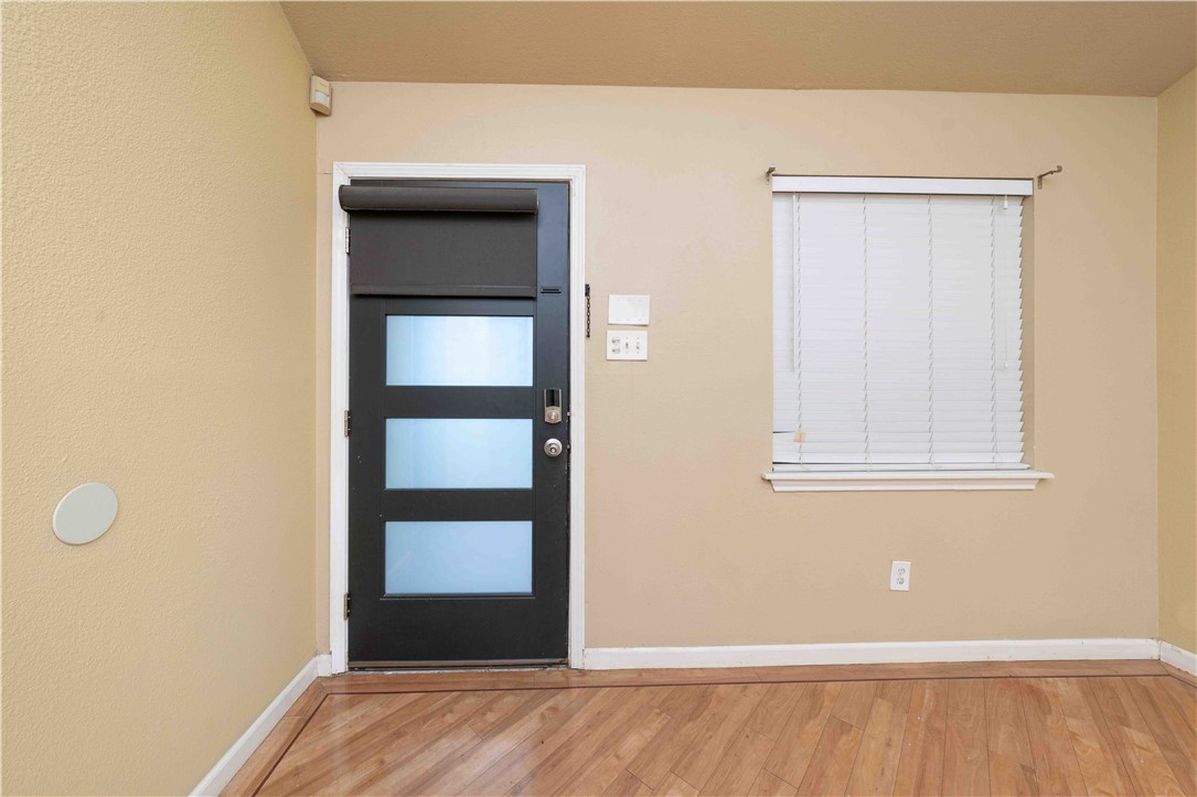 474631 Property Photo 4