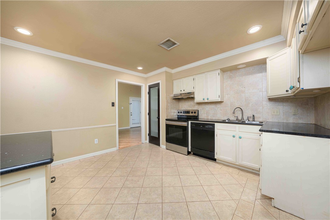 474631 Property Photo 6