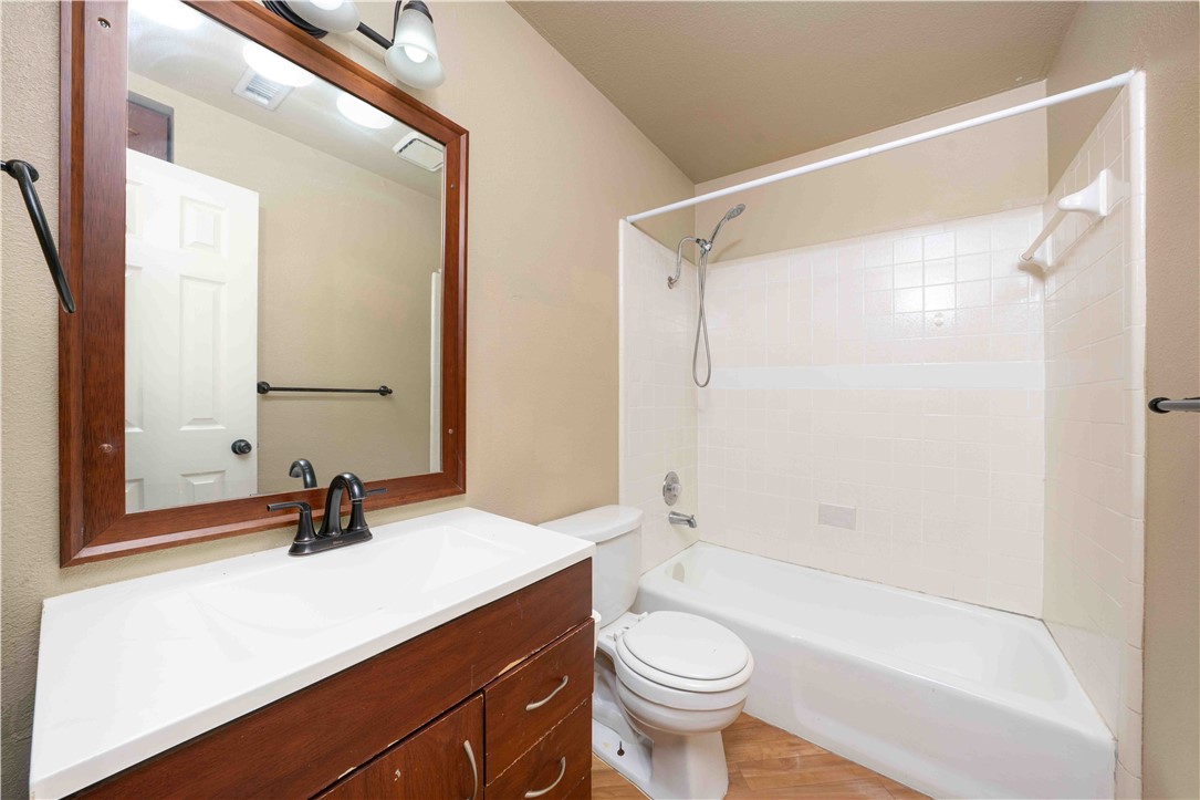 474631 Property Photo 13