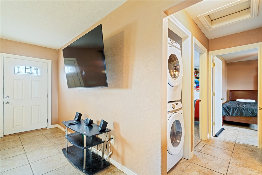 1210 Sea Secret St Property Photo 16