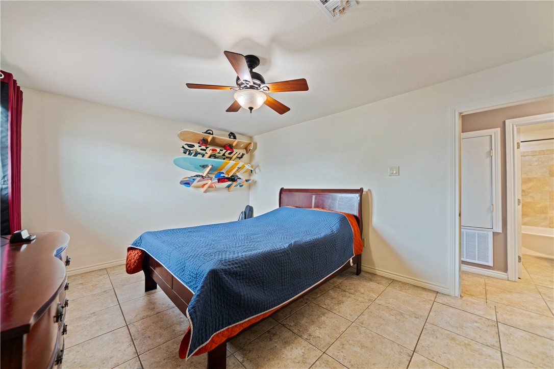 1210 Sea Secret St Property Photo 20