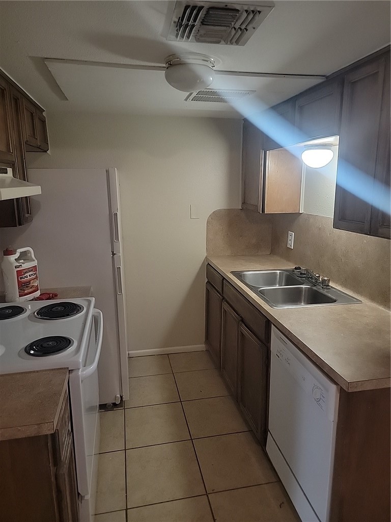 5735 Crestmore Dr Property Photo 4