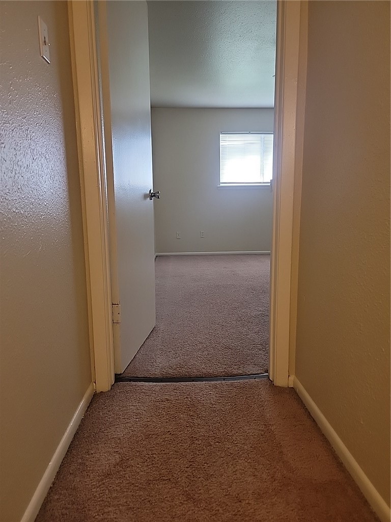 5735 Crestmore Dr Property Photo 16