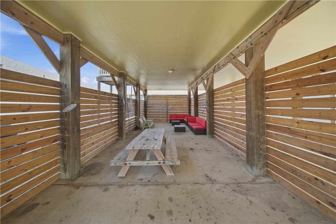 415 Spencers Landing Property Photo 5