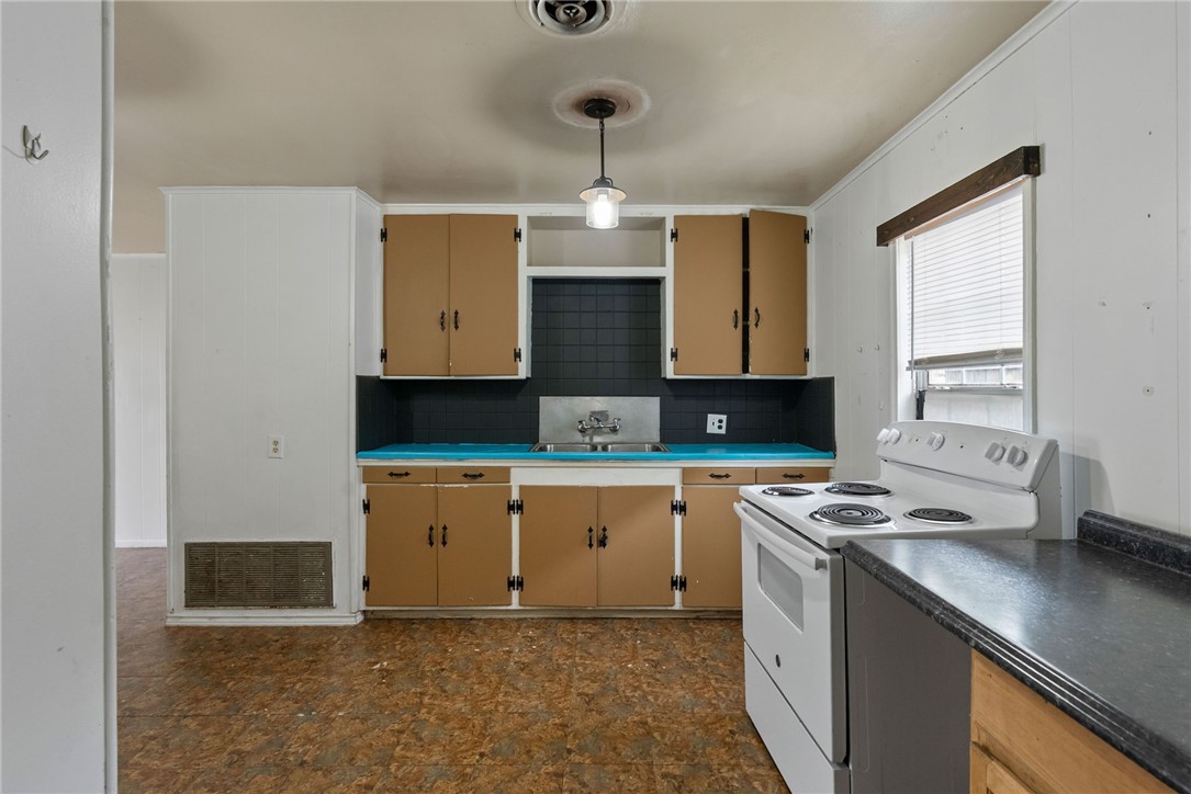 539 W Nelson Ave Property Photo 3