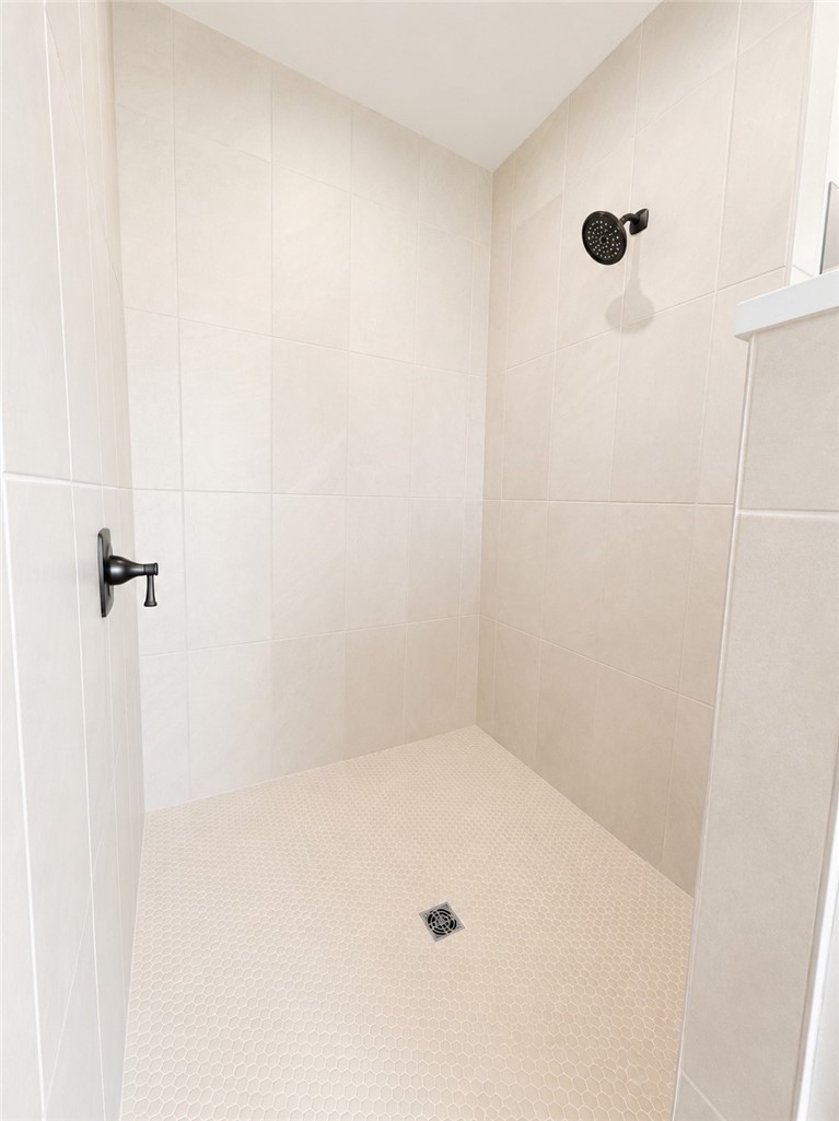 1442 Chloe Cay St. Property Photo 17