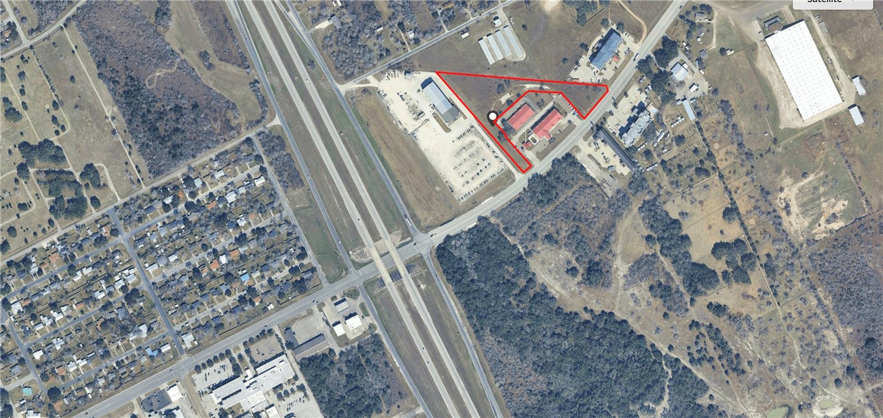 2001 Highway 59 E Property Photo 2