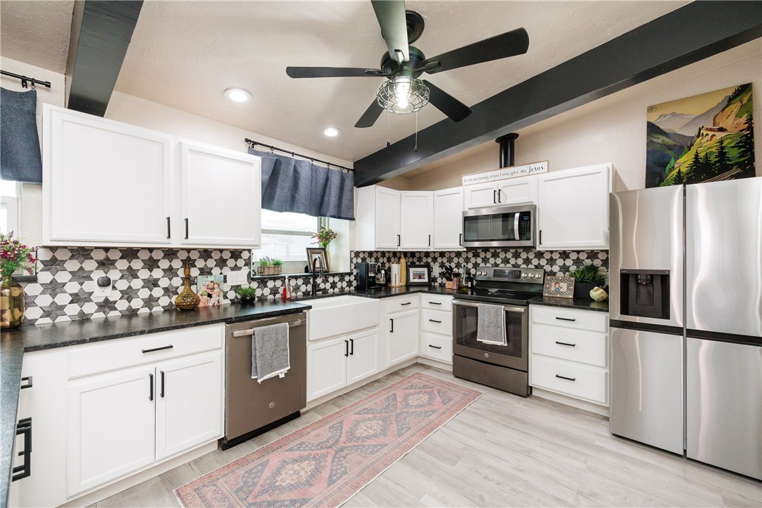 11102 Birdwood Property Photo 11