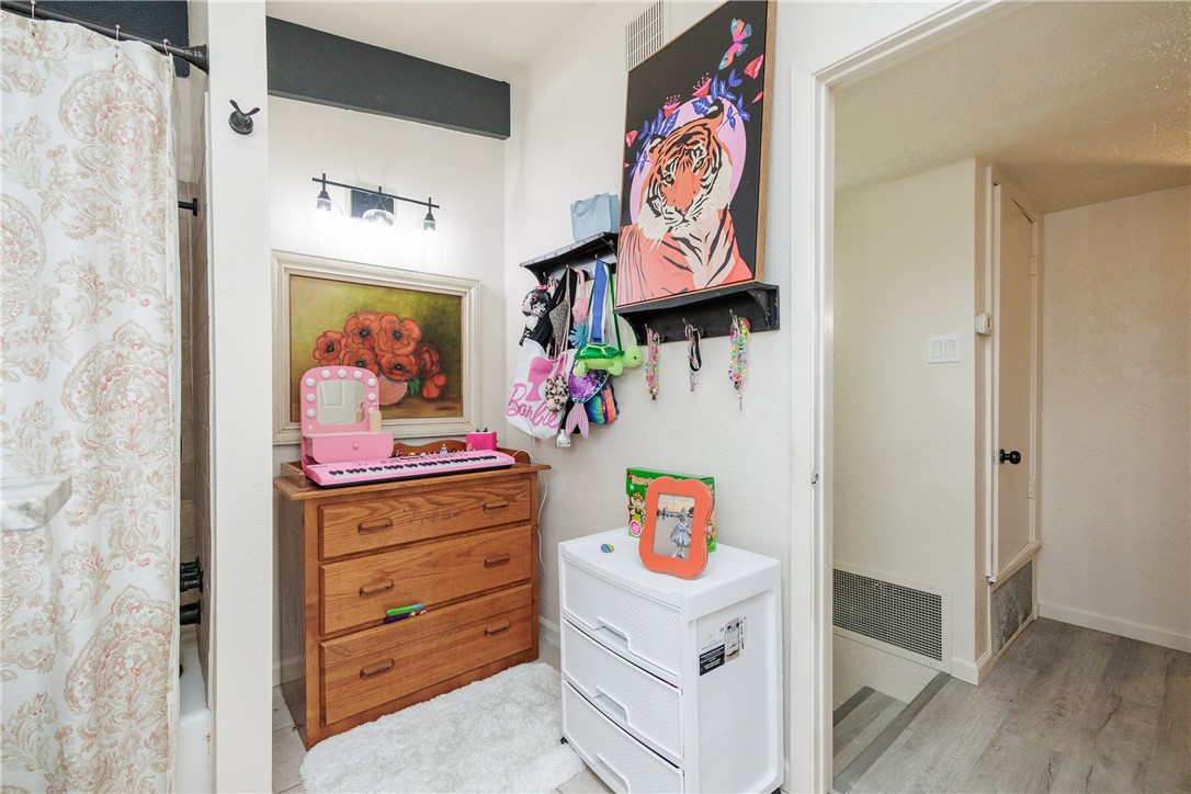 11102 Birdwood Property Photo 32