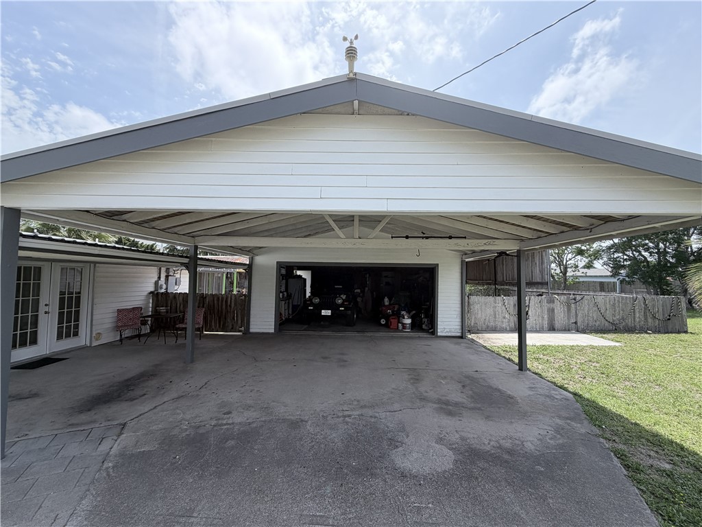 113 Riviera Dr Property Photo 18
