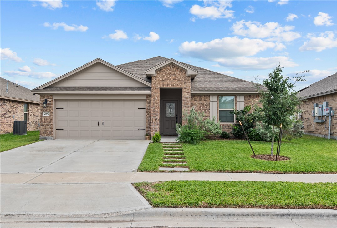 7409 Star Gazer Dr Property Photo 1
