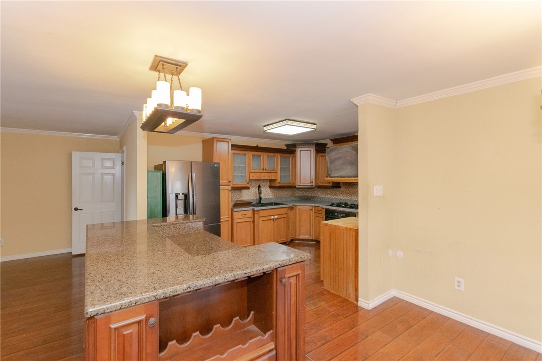 1815 Live Oak Dr Property Photo 6