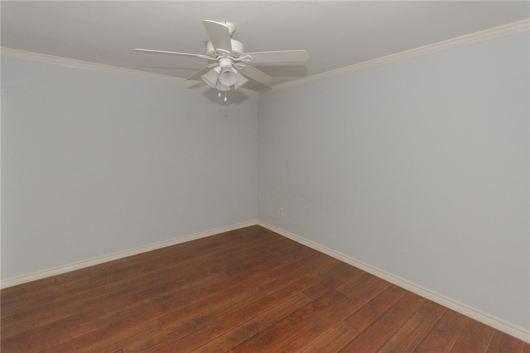 1815 Live Oak Dr Property Photo 10