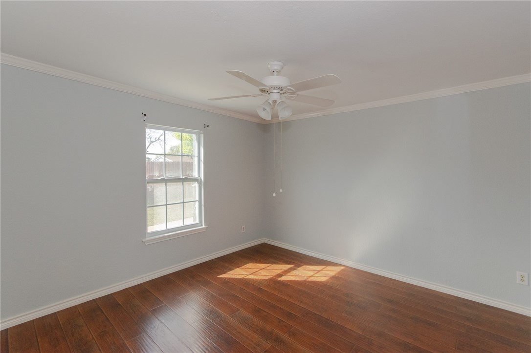 1815 Live Oak Dr Property Photo 12