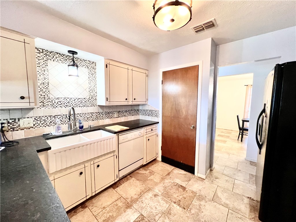 1518 W Waterview St Property Photo 10
