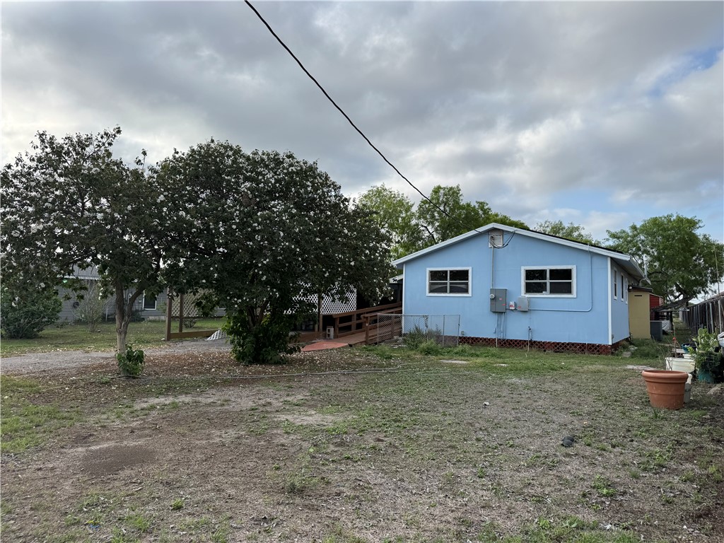 227 1/2 W Corral Ave Property Photo 5