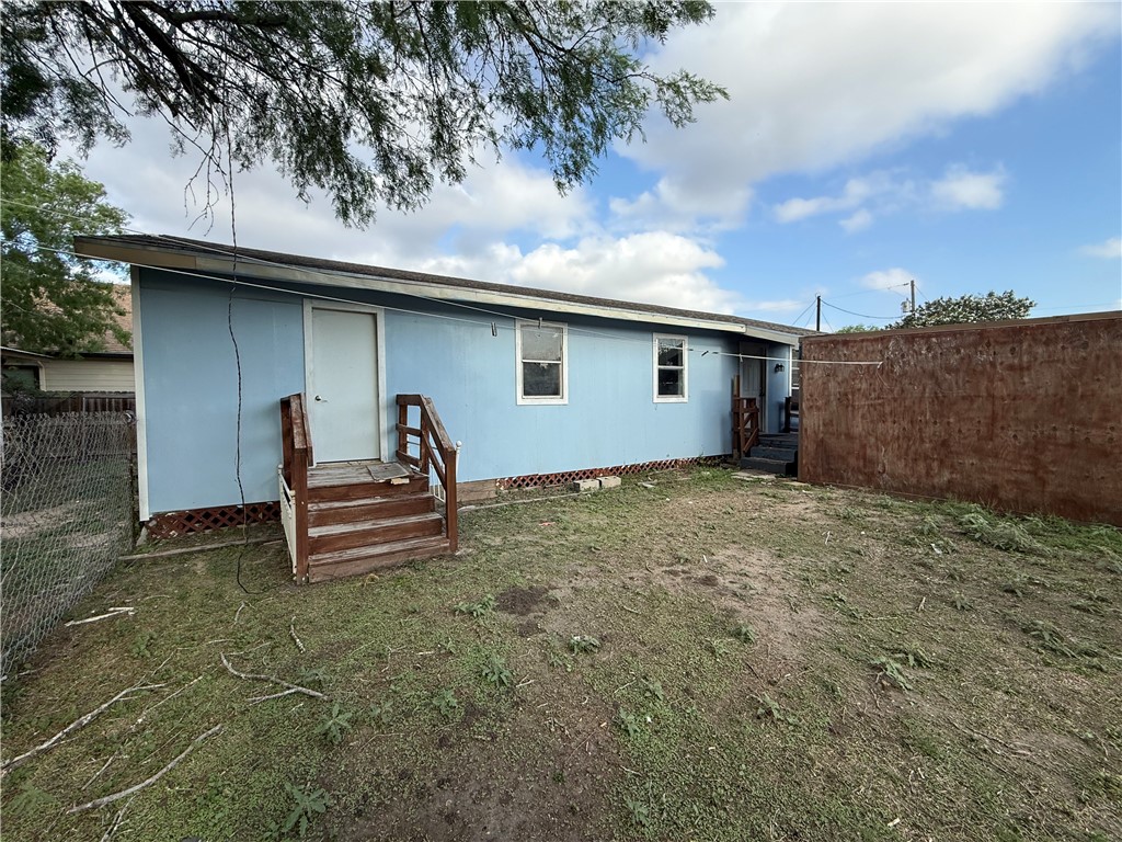 227 1/2 W Corral Ave Property Photo 9