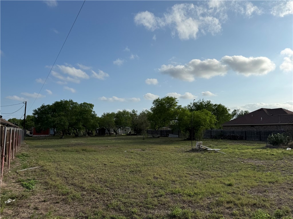 227 1/2 W Corral Ave Property Photo 10