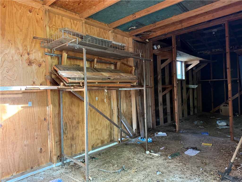 227 1/2 W Corral Ave Property Photo 22