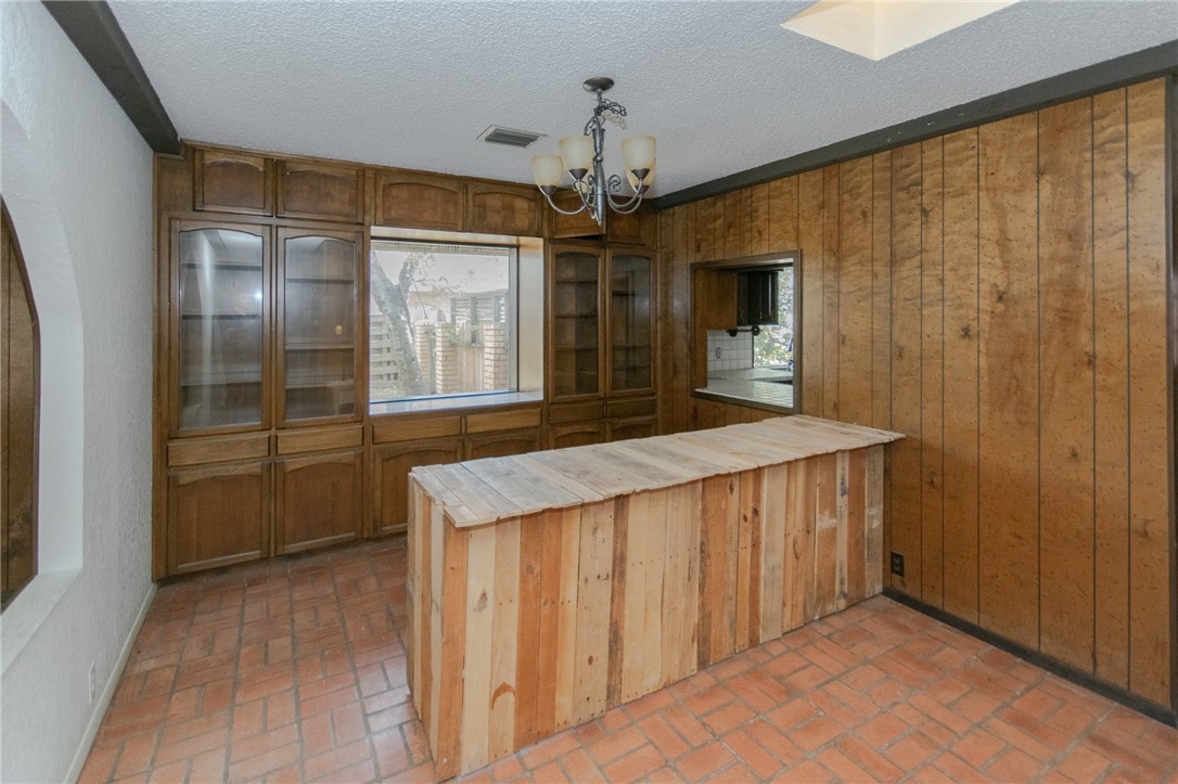 743 Retama Ave Property Photo 9