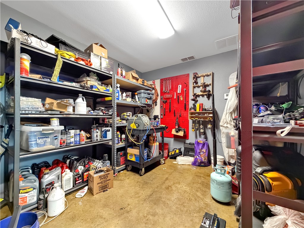 428/434 Anchor St Property Photo 23