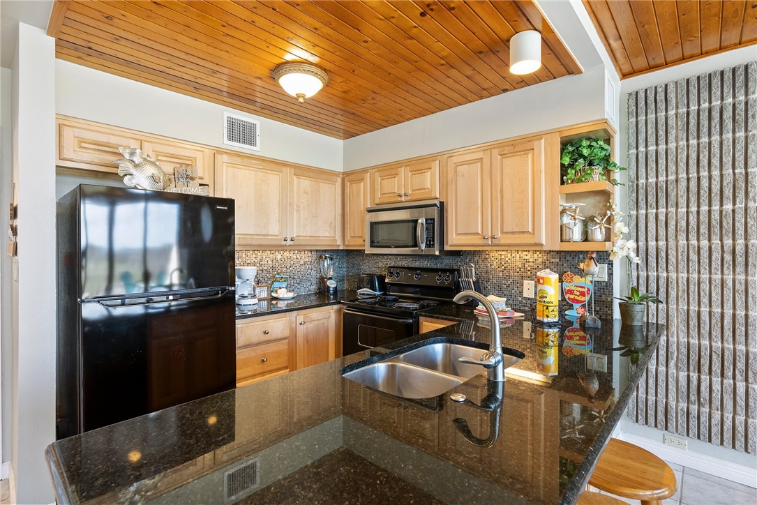 7477 State Highway 361 104 Property Photo 10