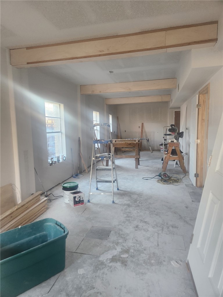 1108 Schooley St Property Photo 13