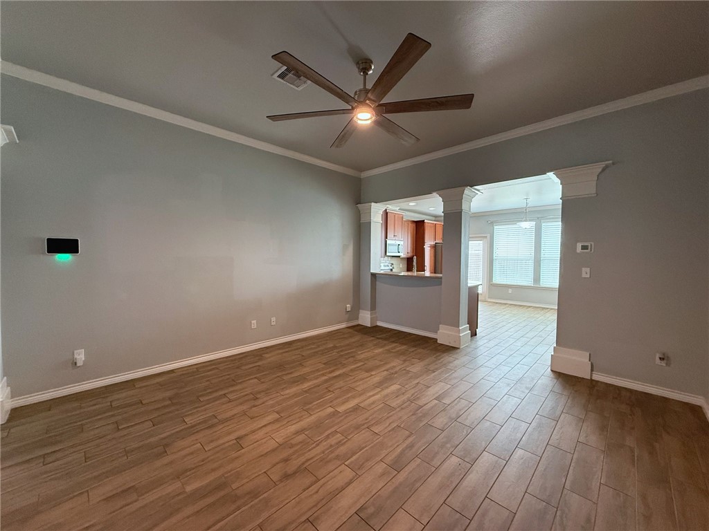 2223 Mangrove Dr Property Photo 4