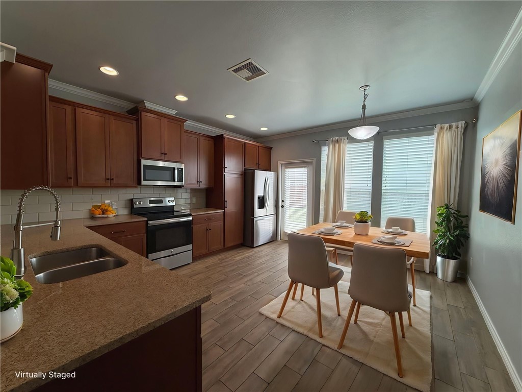 2223 Mangrove Dr Property Photo 11