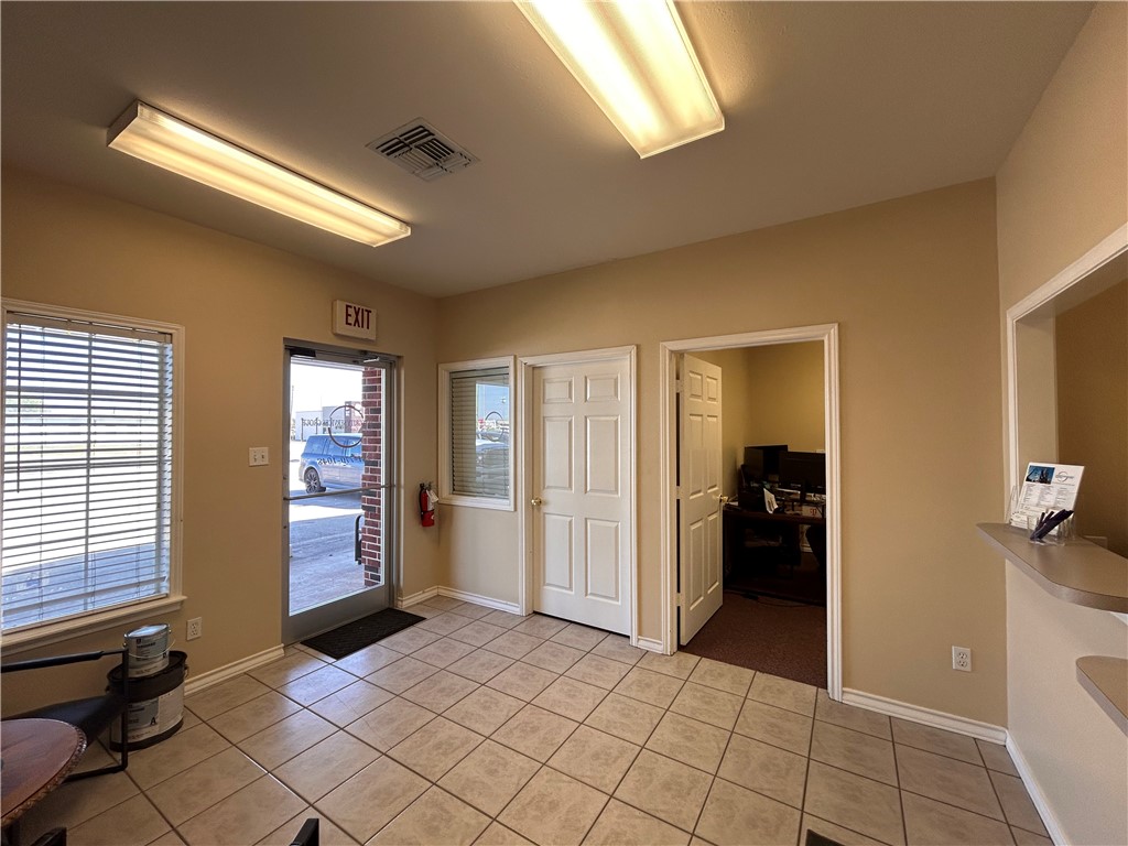 2527 State Highway 361 B Property Photo 3