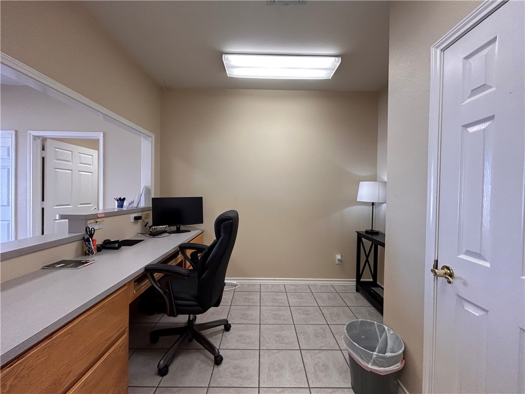 2527 State Highway 361 B Property Photo 6
