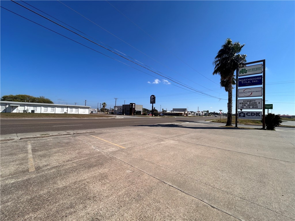 2527 State Highway 361 B Property Photo 14