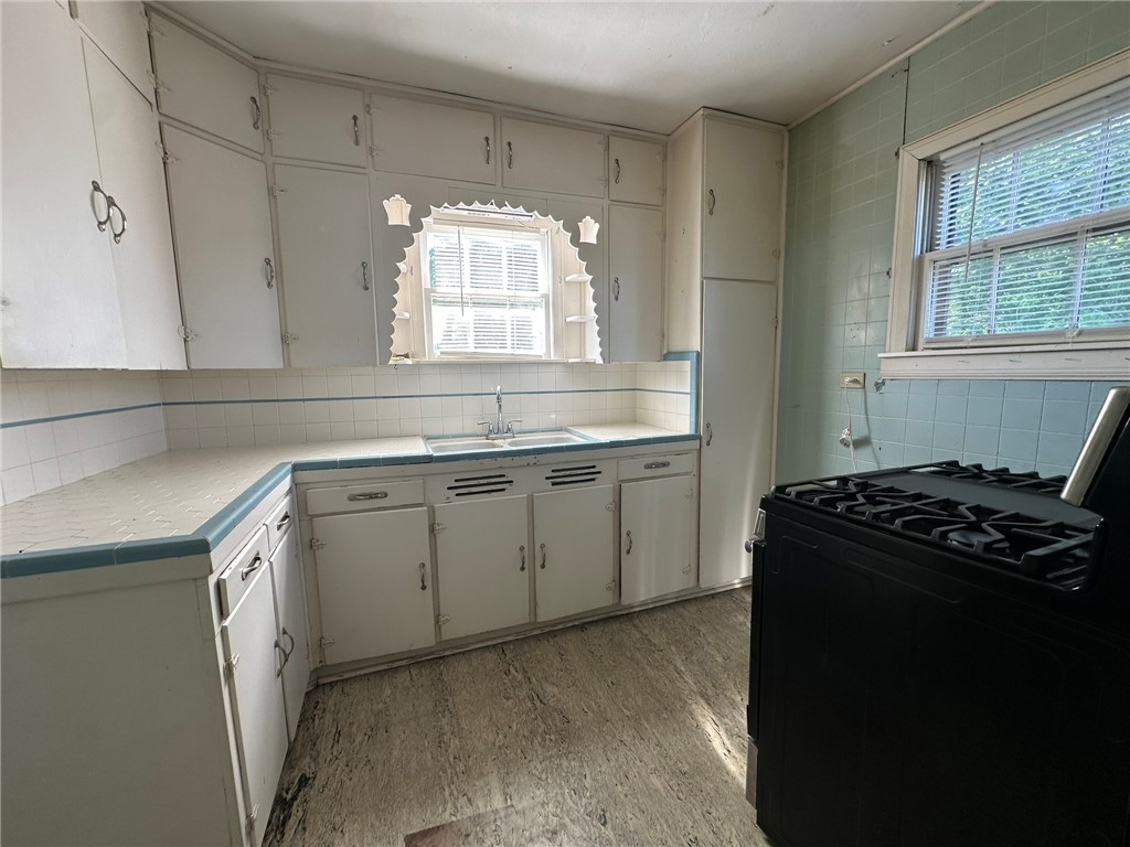 214 1/2 W Heard St C Property Photo 2