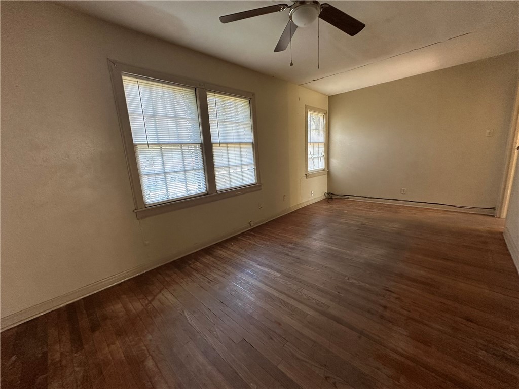 214 1/2 W Heard St C Property Photo 5