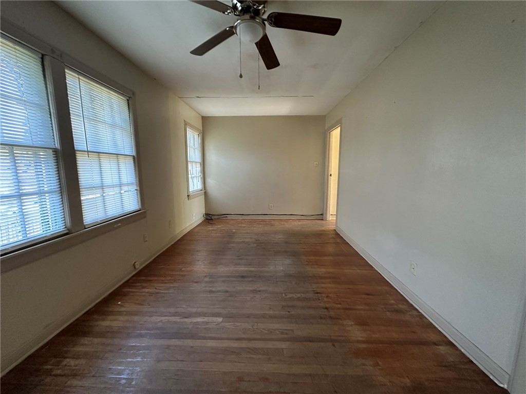 214 1/2 W Heard St C Property Photo 6