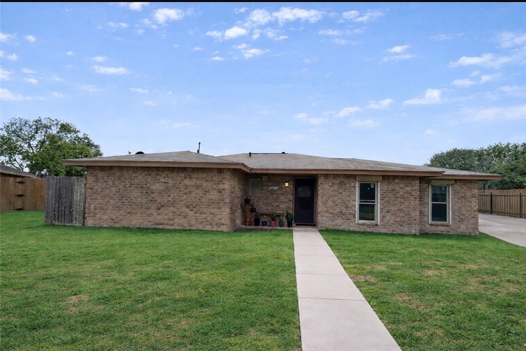 4617 Weiskopf Cir