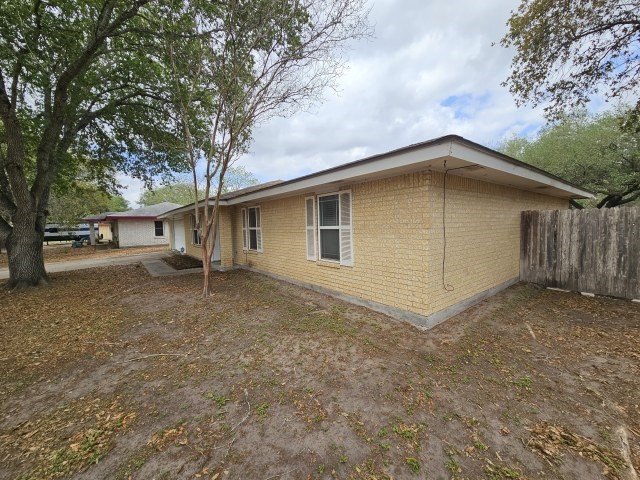 1413 Las Palmas Property Photo 2